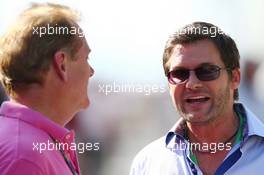 (L to R): Jonathan Palmer (GBR) with Steve Robertson (GBR) Driver Manager of Kimi Raikkonen (FIN) Lotus F1 Team. 26.07.2013. Formula 1 World Championship, Rd 10, Hungarian Grand Prix, Budapest, Hungary, Practice Day