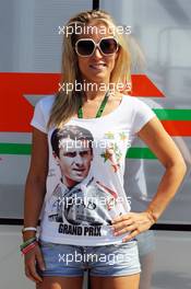 Jennifer Becks (GER) wears a T-Shirt celebrating 100 GP starts for boyfriend Adrian Sutil (GER) Sahara Force India F1. 28.07.2013. Formula 1 World Championship, Rd 10, Hungarian Grand Prix, Budapest, Hungary, Race Day