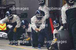 Williams make a pit stop  27.10.2013. Formula 1 World Championship, Rd 16, Indian Grand Prix, New Delhi, India, Race Day.