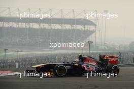 Daniel Ricciardo (AUS) Scuderia Toro Rosso STR8. 27.10.2013. Formula 1 World Championship, Rd 16, Indian Grand Prix, New Delhi, India, Race Day.