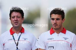 (L to R): Dave O'Neill (GBR) Marussia F1 Team Manager with Jules Bianchi (FRA) Marussia F1 Team. 06.09.2013. Formula 1 World Championship, Rd 12, Italian Grand Prix, Monza, Italy, Practice Day.