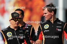 (L to R): Kimi Raikkonen (FIN) Lotus F1 Team with Alan Permane (GBR) Lotus F1 Team Trackside Operations Director. 06.09.2013. Formula 1 World Championship, Rd 12, Italian Grand Prix, Monza, Italy, Practice Day.