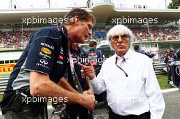 David Hasselhoff (USA) Actor with Bernie Ecclestone (GBR) CEO Formula One Group (FOM) on the grid. 08.09.2013. Formula 1 World Championship, Rd 12, Italian Grand Prix, Monza, Italy, Race Day.
