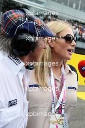 (L to R): Jackie Stewart (GBR) with Zara Phillips (GBR) on the grid. 08.09.2013. Formula 1 World Championship, Rd 12, Italian Grand Prix, Monza, Italy, Race Day.