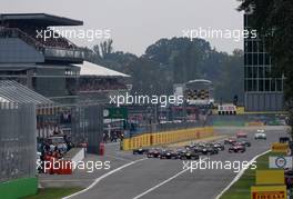 Start of the race 08.09.2013. Formula 1 World Championship, Rd 12, Italian Grand Prix, Monza, Italy, Race Day.