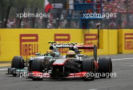 Sergio Perez (MEX), McLaren Mercedes and Lewis Hamilton (GBR), Mercedes Grand Prix  08.09.2013. Formula 1 World Championship, Rd 12, Italian Grand Prix, Monza, Italy, Race Day.