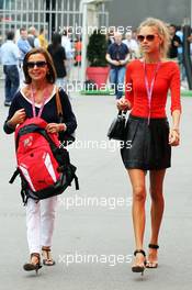 Dasha Kapustina (RUS), girlfriend of Fernando Alonso (ESP) Ferrari (Right) with Ana Diaz (ESP) - his mother. 08.09.2013. Formula 1 World Championship, Rd 12, Italian Grand Prix, Monza, Italy, Race Day.