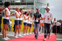 Esteban Gutierrez (MEX) Sauber and Pastor Maldonado (VEN) Williams on the drivers parade. 08.09.2013. Formula 1 World Championship, Rd 12, Italian Grand Prix, Monza, Italy, Race Day.