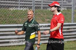 (L to R): hop walks the circuit with Marc Hynes (GBR) Marussia F1 Team Driver Coach. 05.09.2013. Formula 1 World Championship, Rd 12, Italian Grand Prix, Monza, Italy, Preparation Day.