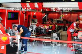Ferrari F138 prepared in the pits. 05.09.2013. Formula 1 World Championship, Rd 12, Italian Grand Prix, Monza, Italy, Preparation Day.