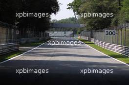 The approach to the Variante Ascari. 05.09.2013. Formula 1 World Championship, Rd 12, Italian Grand Prix, Monza, Italy, Preparation Day.