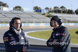 Franz Tost (AUT) Scuderia Toro Rosso Team Principal (Right). 08.02.2013. Formula One Testing, Day Four, Jerez, Spain.