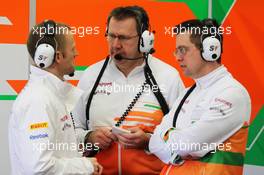 Sahara Force India F1 Team engineers. 05.02.2013. Formula One Testing, Day One, Jerez, Spain.