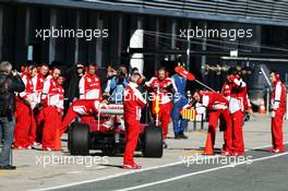 Felipe Massa (BRA) Ferrari F138 in the pits. 05.02.2013. Formula One Testing, Day One, Jerez, Spain.