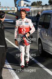 Jenson Button (GBR) McLaren returns to the pits after stopping on the circuit. 05.02.2013. Formula One Testing, Day One, Jerez, Spain.