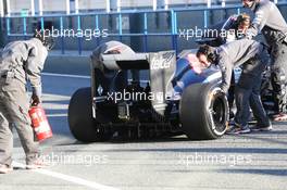 Nico Hulkenberg (GER) Sauber C32 in the pits. 05.02.2013. Formula One Testing, Day One, Jerez, Spain.