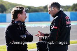 (L to R): Christian Horner (GBR) Red Bull Racing Team Principal with Franz Tost (AUT) Scuderia Toro Rosso Team Principal. 05.02.2013. Formula One Testing, Day One, Jerez, Spain.