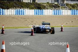 Nico Rosberg (GER) Mercedes AMG F1 W04 stops on the circuit with a small fire. 05.02.2013. Formula One Testing, Day One, Jerez, Spain.