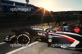 Nico Hulkenberg (GER) Sauber C32 leaves the pits. 06.02.2013. Formula One Testing, Day Two, Jerez, Spain.