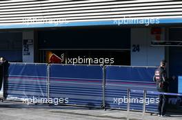 Red Bull Racing with the boards up in the pits. 06.02.2013. Formula One Testing, Day Two, Jerez, Spain.