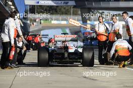 Paul di Resta (GBR) Sahara Force India VJM06 in the pits. 06.02.2013. Formula One Testing, Day Two, Jerez, Spain.