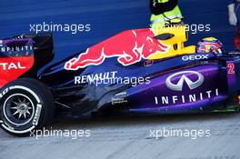 Mark Webber (AUS) Red Bull Racing RB9 running flow-vis paint. 06.02.2013. Formula One Testing, Day Two, Jerez, Spain.