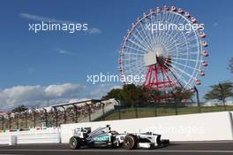 Lewis Hamilton (GBR) Mercedes AMG F1 W04. 11.10.2013. Formula 1 World Championship, Rd 15, Japanese Grand Prix, Suzuka, Japan, Practice Day.