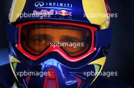 Red Bull Racing mechanic with pit stop headgear. 11.10.2013. Formula 1 World Championship, Rd 15, Japanese Grand Prix, Suzuka, Japan, Practice Day.