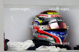 The helmet of Pastor Maldonado (VEN) Williams. 12.10.2013. Formula 1 World Championship, Rd 15, Japanese Grand Prix, Suzuka, Japan, Qualifying Day.