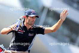Drivers parade, Mark Webber (AUS), Red Bull Racing  13.10.2013. Formula 1 World Championship, Rd 15, Japanese Grand Prix, Suzuka, Japan, Race Day.