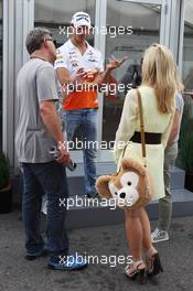 Adrian Sutil (GER) Sahara Force India F1 with girlfriend Jennifer Becks (GER). 10.10.2013. Formula 1 World Championship, Rd 15, Japanese Grand Prix, Suzuka, Japan, Preparation Day.