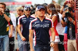 Valtteri Bottas (FIN) Williams on the drivers parade. 06.10.2013. Formula 1 World Championship, Rd 14, Korean Grand Prix, Yeongam, South Korea, Race Day.