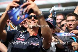 Mark Webber (AUS) Red Bull Racing with fans. 24.05.2013. Formula 1 World Championship, Rd 6, Monaco Grand Prix, Monte Carlo, Monaco, Friday.