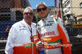 (L to R): Dr. Vijay Mallya (IND) Sahara Force India F1 Team Owner with Adrian Sutil (GER) Sahara Force India F1 on the grid. 26.05.2013. Formula 1 World Championship, Rd 6, Monaco Grand Prix, Monte Carlo, Monaco, Race Day.