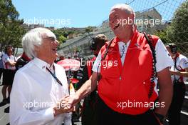 (L to R): Bernie Ecclestone (GBR) CEO Formula One Group (FOM) with John Booth (GBR) Marussia F1 Team Team Principal on the grid. 26.05.2013. Formula 1 World Championship, Rd 6, Monaco Grand Prix, Monte Carlo, Monaco, Race Day.