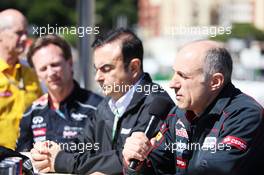 (L to R): Christian Horner (GBR) Red Bull Racing Team Principal with Carlos Ghosn (FRA) Chairman of Renault and Franz Tost (AUT) Scuderia Toro Rosso Team Principal. 26.05.2013. Formula 1 World Championship, Rd 6, Monaco Grand Prix, Monte Carlo, Monaco, Race Day.