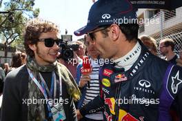 Mark Webber (AUS) Red Bull Racing with Valentino Rossi (ITA) Moto GP Rider on the grid. 26.05.2013. Formula 1 World Championship, Rd 6, Monaco Grand Prix, Monte Carlo, Monaco, Race Day.