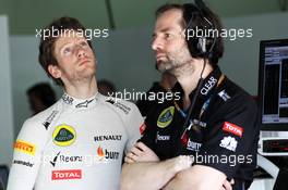 (L to R): Romain Grosjean (FRA) Lotus F1 Team with Ciaron Pilbeam (GBR) Lotus F1 Team Chief Race Engineer. 22.03.2013. Formula 1 World Championship, Rd 2, Malaysian Grand Prix, Sepang, Malaysia, Friday.