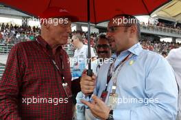 Niki Lauda (AUT) Mercedes Non-Executive Chairman with HRH Prince Salman bin Hamad Al Khalifa, Crown Prince of Bahrain on the grid. 24.03.2013. Formula 1 World Championship, Rd 2, Malaysian Grand Prix, Sepang, Malaysia, Sunday.