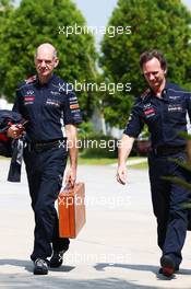 (L to R): Adrian Newey (GBR) Red Bull Racing Chief Technical Officer with Christian Horner (GBR) Red Bull Racing Team Principal. 23.03.2013. Formula 1 World Championship, Rd 2, Malaysian Grand Prix, Sepang, Malaysia, Saturday.