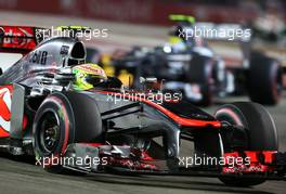 Sergio Perez (MEX), McLaren Mercedes  22.09.2013. Formula 1 World Championship, Rd 13, Singapore Grand Prix, Singapore, Singapore, Race Day.