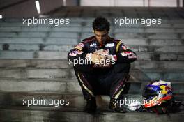Daniel Ricciardo (AUS) Scuderia Toro Rosso retired from the race. 22.09.2013. Formula 1 World Championship, Rd 13, Singapore Grand Prix, Singapore, Singapore, Race Day.