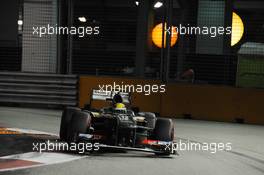 Esteban Gutierrez (MEX) Sauber C32. 21.09.2013. Formula 1 World Championship, Rd 13, Singapore Grand Prix, Singapore, Singapore, Qualifying Day.