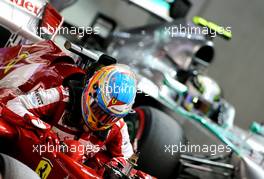 Fernando Alonso (ESP), Scuderia Ferrari and Lewis Hamilton (GBR), Mercedes Grand Prix  21.09.2013. Formula 1 World Championship, Rd 13, Singapore Grand Prix, Singapore, Singapore, Qualifying Day.