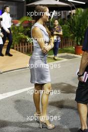 Jessica Michibata (JPN) girlfriend of Jenson Button (GBR) McLaren. 21.09.2013. Formula 1 World Championship, Rd 13, Singapore Grand Prix, Singapore, Singapore, Qualifying Day.
