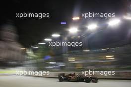 Kimi Raikkonen (FIN) Lotus F1 E21. 21.09.2013. Formula 1 World Championship, Rd 13, Singapore Grand Prix, Singapore, Singapore, Qualifying Day.