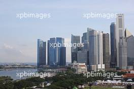 Scenic Singapore skyline. 21.09.2013. Formula 1 World Championship, Rd 13, Singapore Grand Prix, Singapore, Singapore, Qualifying Day.