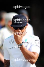 Lewis Hamilton (GBR) Mercedes AMG F1. 21.09.2013. Formula 1 World Championship, Rd 13, Singapore Grand Prix, Singapore, Singapore, Qualifying Day.