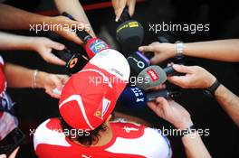 Felipe Massa (BRA) Ferrari with the media. 19.09.2013. Formula 1 World Championship, Rd 13, Singapore Grand Prix, Singapore, Singapore, Preparation Day.