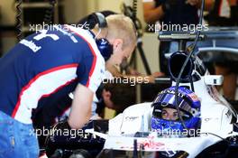 Valtteri Bottas (FIN) Williams FW35 talks with Susie Wolff (GBR) Williams FW35 Development Driver. 19.07.2013. Formula One Young Drivers Test, Day 3, Silverstone, England.